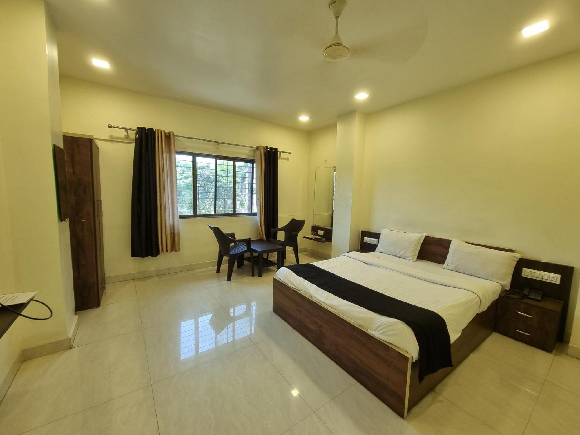 The Living Space Lonavala Eksteriør bilde