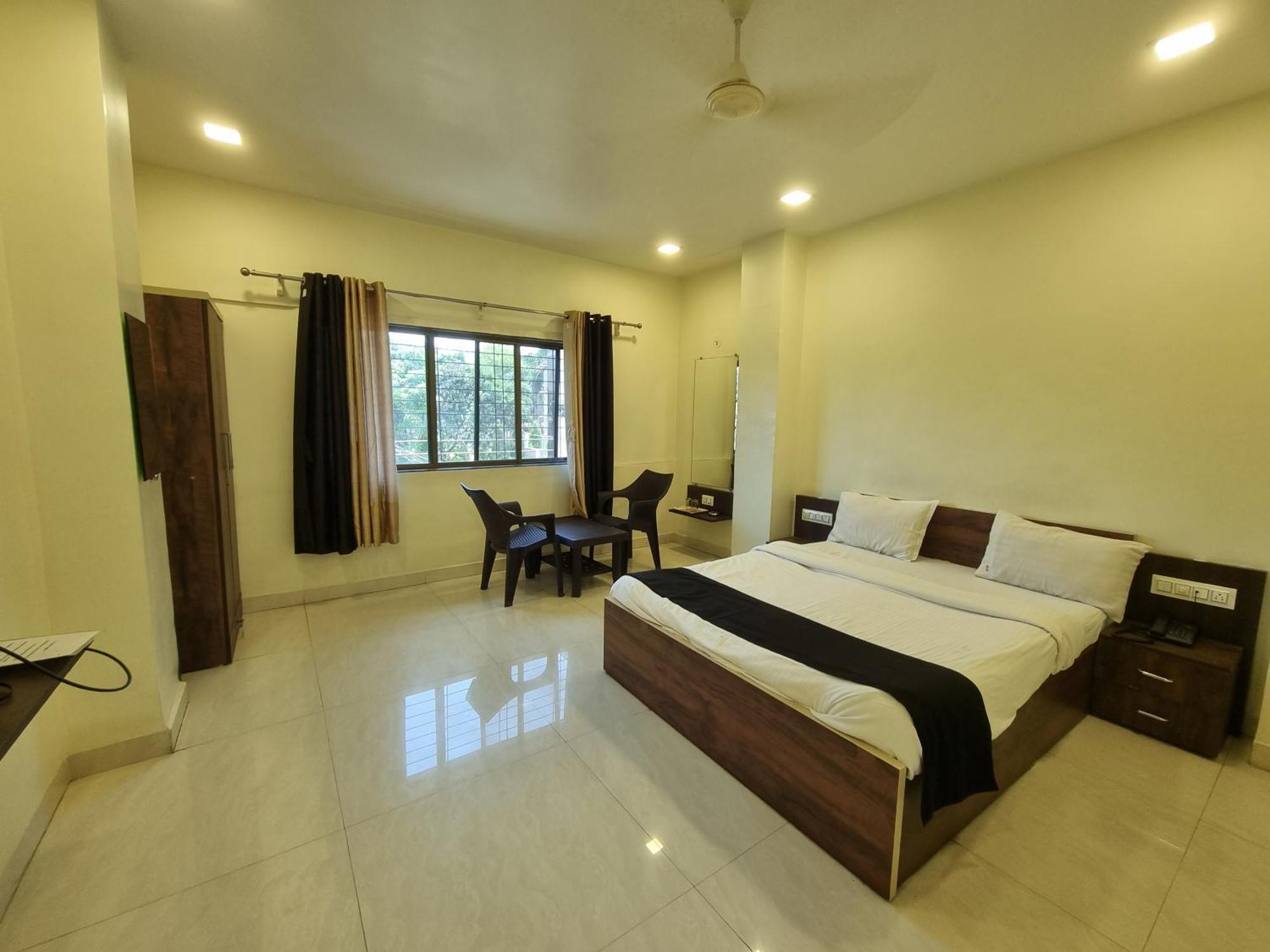 The Living Space Lonavala Eksteriør bilde
