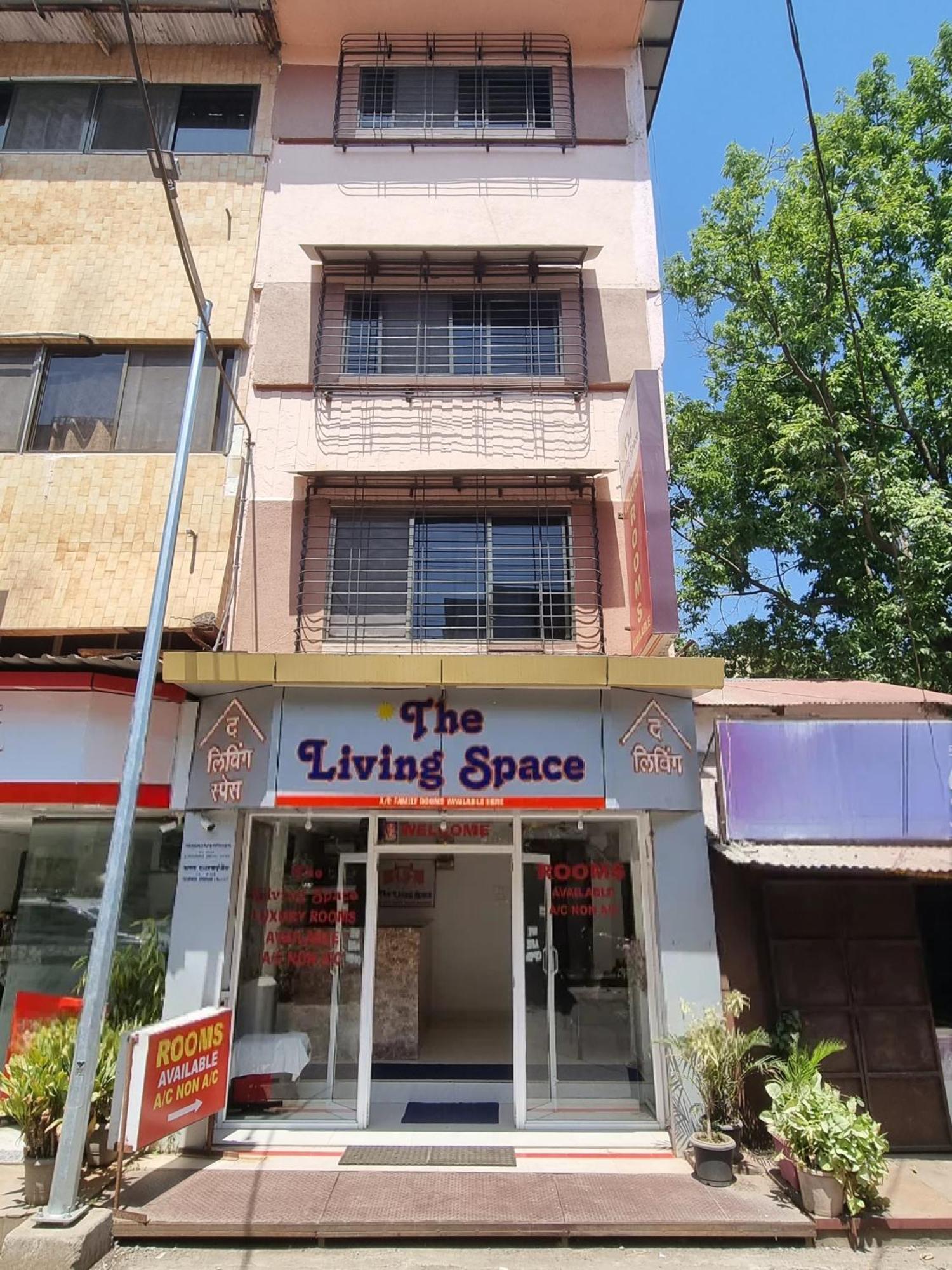 The Living Space Lonavala Eksteriør bilde